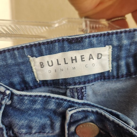 Bellhead Denim Co Stretchy Short (size 26) - Picture 4 of 4